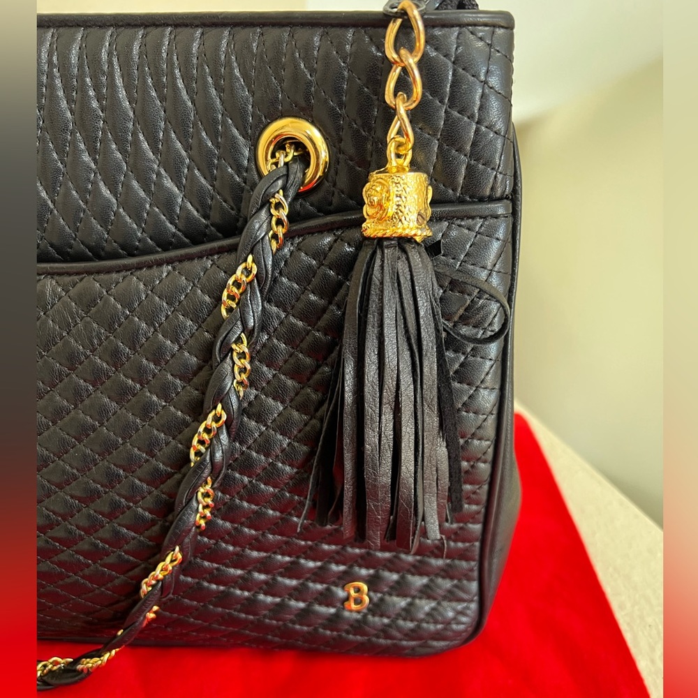 VINTAGE:Bally, Swiss designer lambskin quilted black with gold hardware - Picture 2 of 12